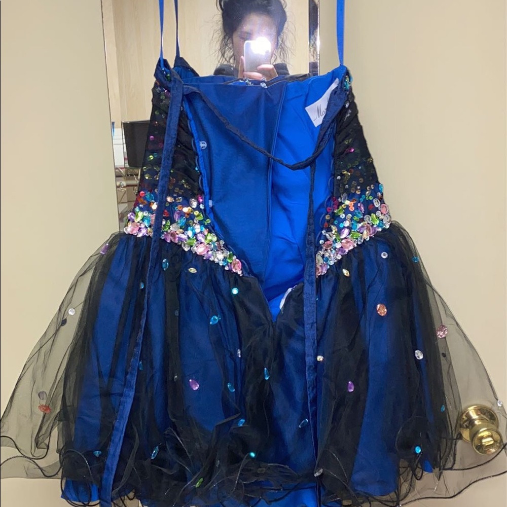 Short formal dress